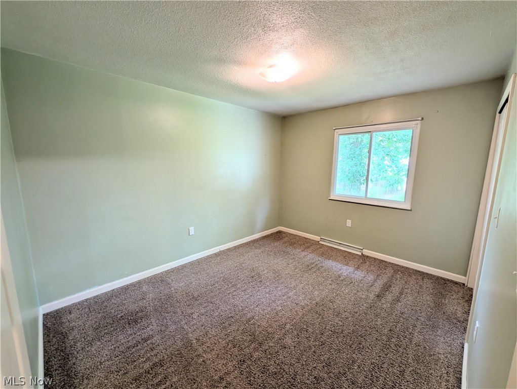 18015 Hillcrest Drive Lake Milton OH 44429