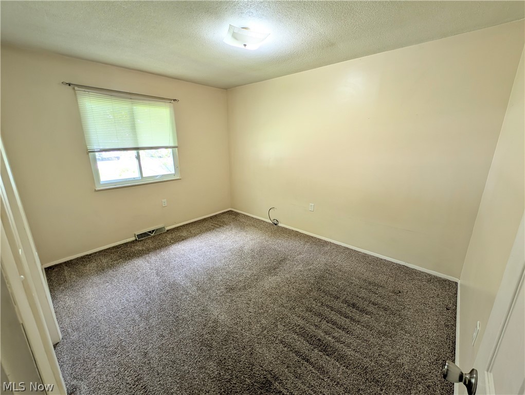 18015 Hillcrest Drive Lake Milton OH 44429