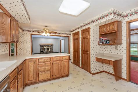 350 Branford Lane Richmond Heights OH 44143