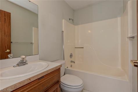 350 Branford Lane Richmond Heights OH 44143