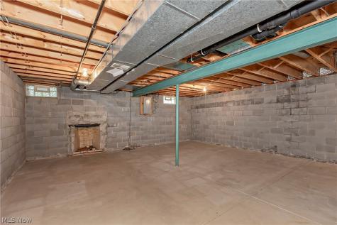 350 Branford Lane Richmond Heights OH 44143