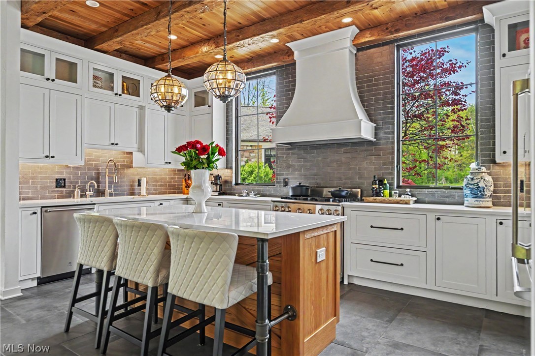 90 Lancaster Court Moreland Hills OH 44022