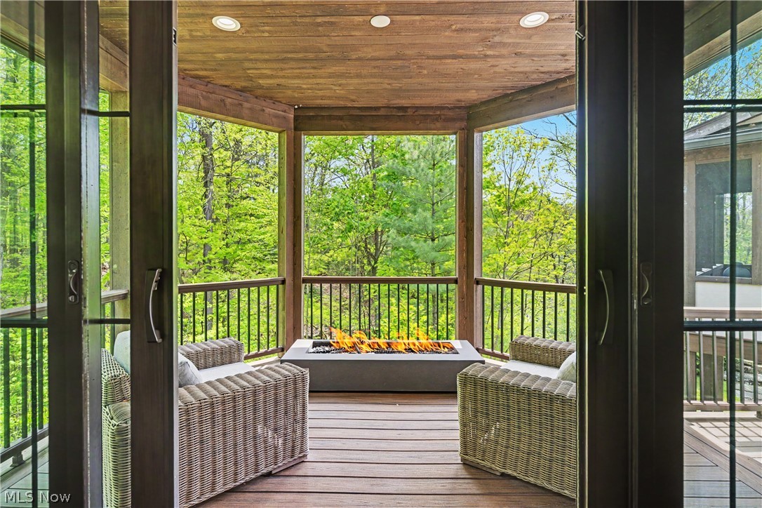 90 Lancaster Court Moreland Hills OH 44022