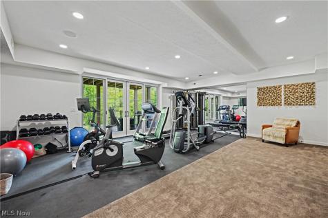 90 Lancaster Court Moreland Hills OH 44022