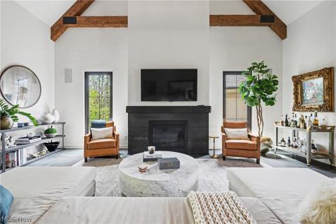 90 Lancaster Court Moreland Hills OH 44022