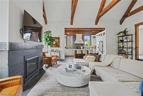 90 Lancaster Court Moreland Hills OH 44022