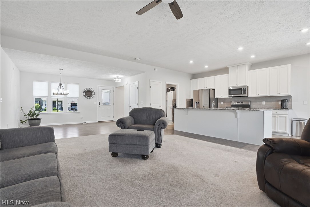 4742 Gooseberry Brimfield OH 44266