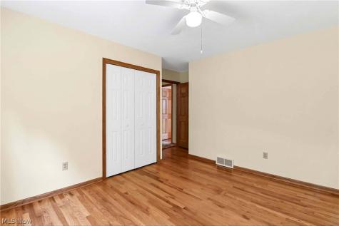 235 Kenwick Drive Northfield OH 44067