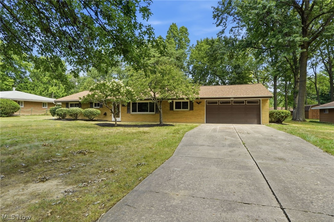 1523 Bradford Drive Macedonia OH 44056