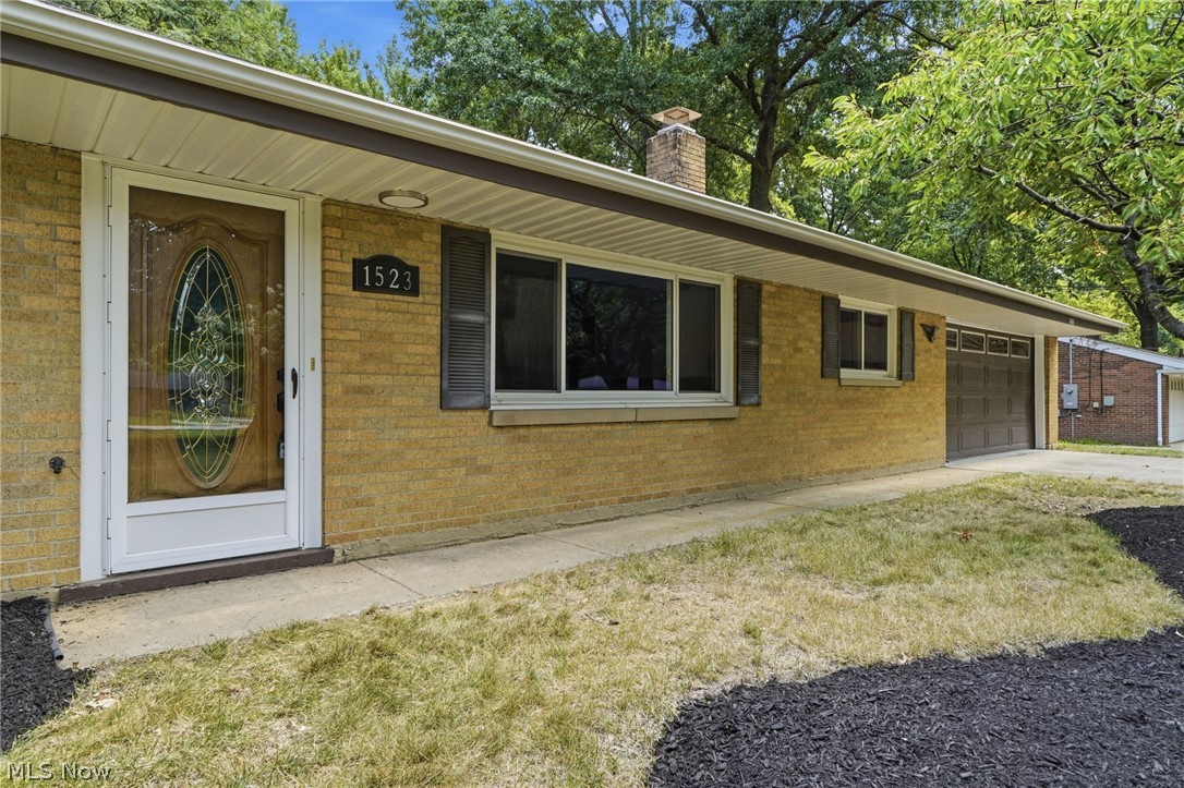 1523 Bradford Drive Macedonia OH 44056