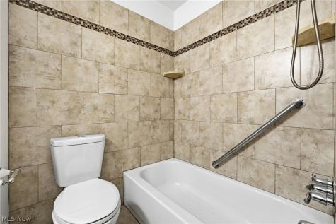 1523 Bradford Drive Macedonia OH 44056