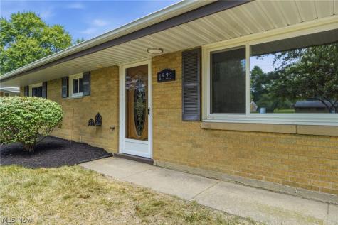 1523 Bradford Drive Macedonia OH 44056
