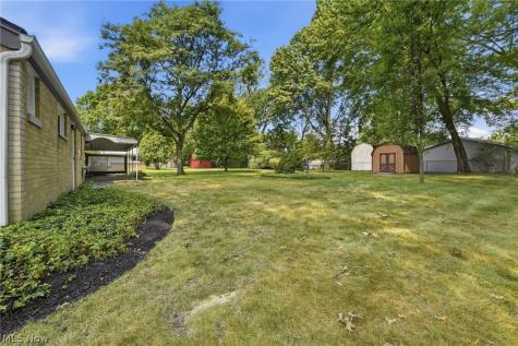 1523 Bradford Drive Macedonia OH 44056