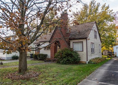 178 Overlook Avenue Wadsworth OH 44281