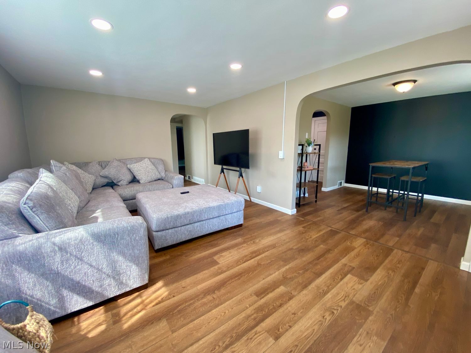 160 11th Street NE New Philadelphia OH 44663