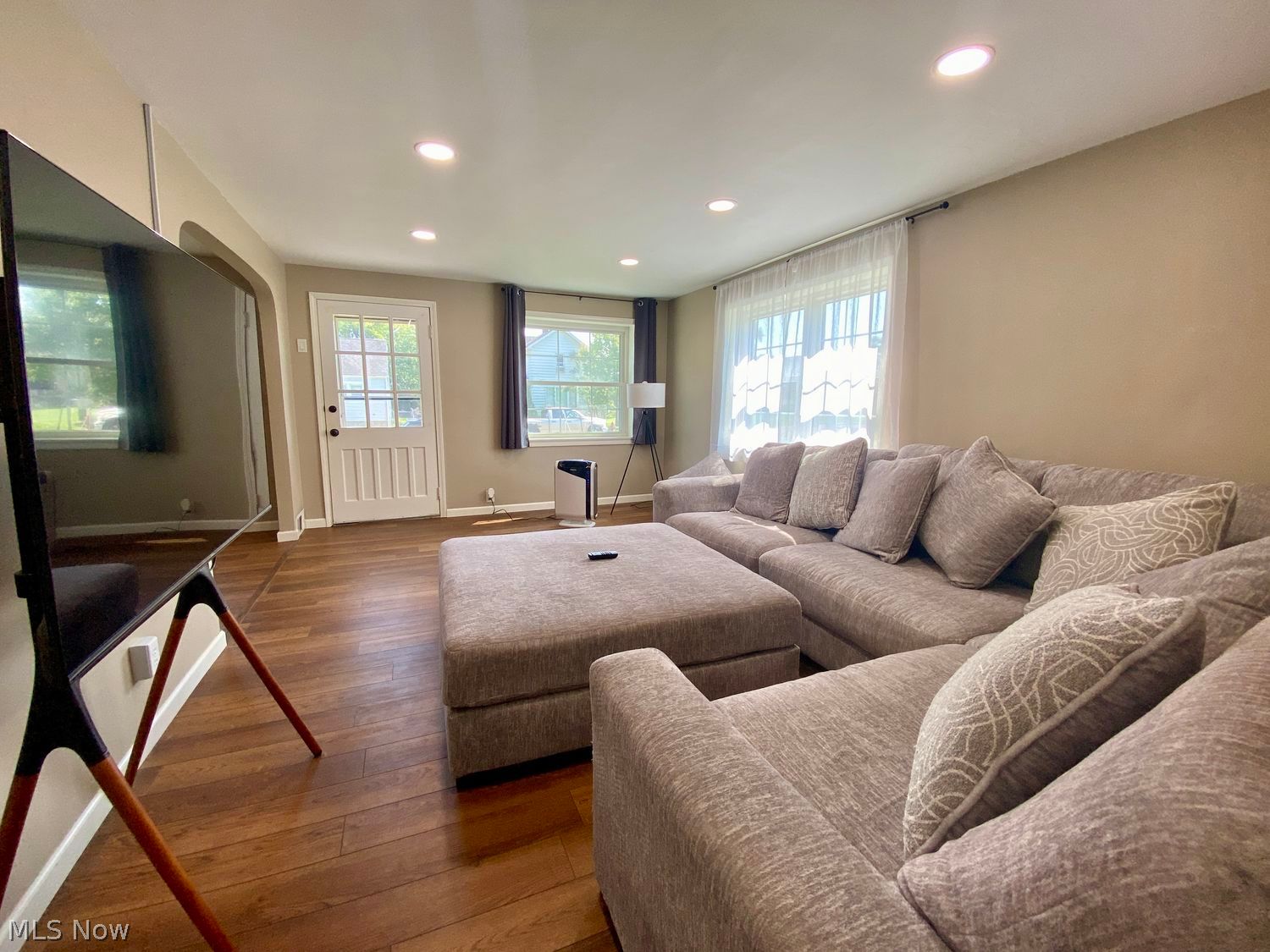 160 11th Street NE New Philadelphia OH 44663