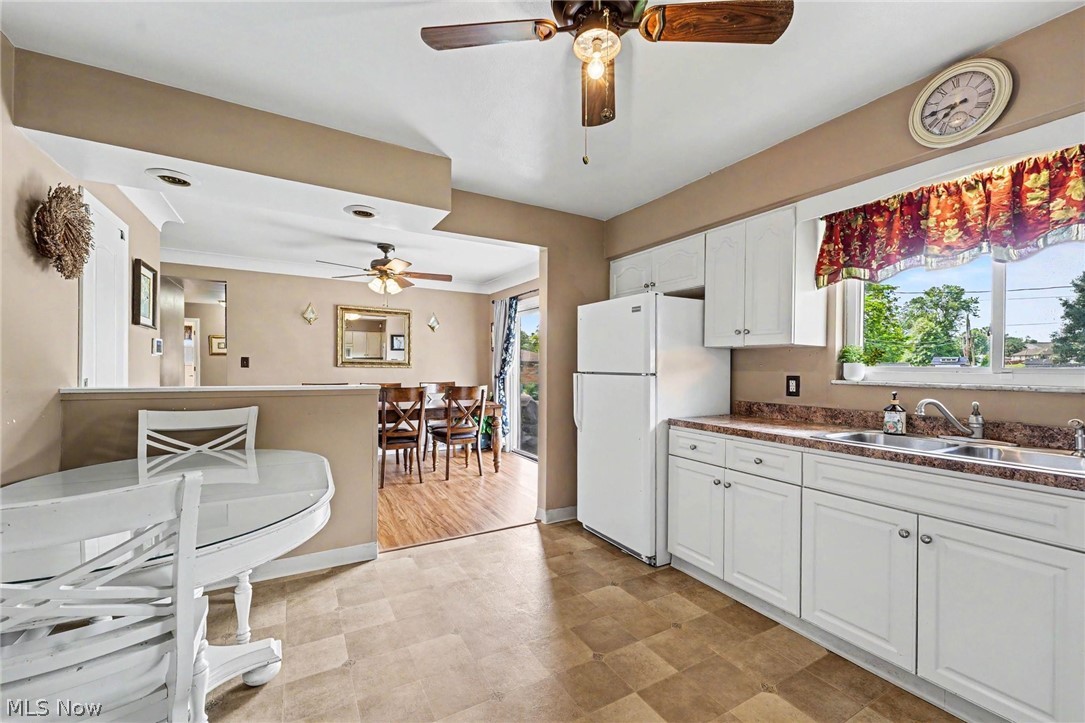 272 N Skyline Drive Seven Hills OH 44131