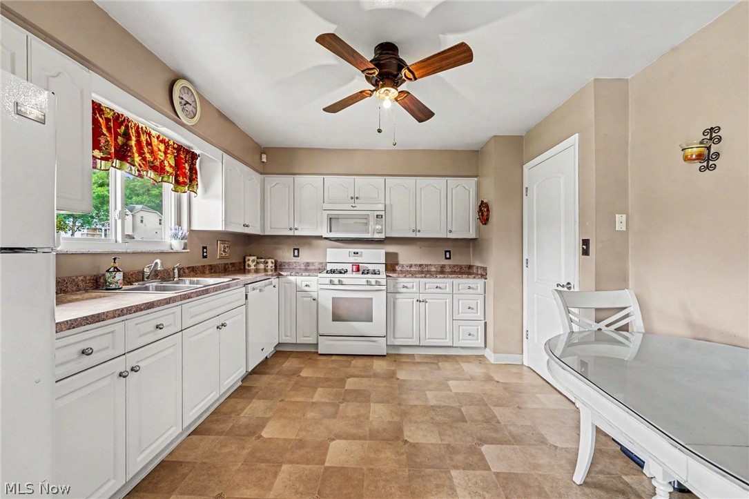272 N Skyline Drive Seven Hills OH 44131