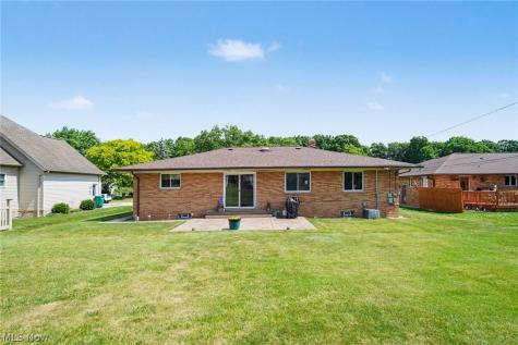 272 N Skyline Drive Seven Hills OH 44131