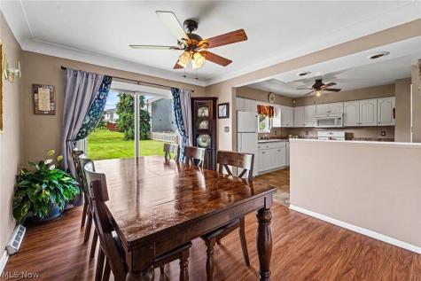 272 N Skyline Drive Seven Hills OH 44131