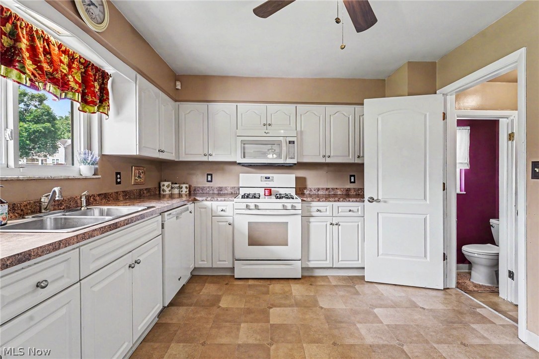 272 N Skyline Drive Seven Hills OH 44131
