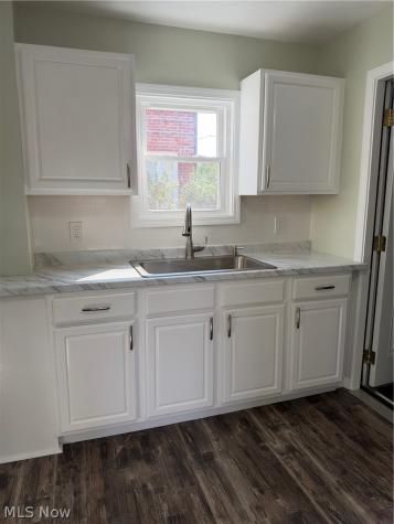 496 E 185th Street Cleveland OH 44119
