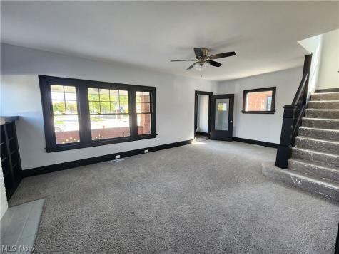 496 E 185th Street Cleveland OH 44119