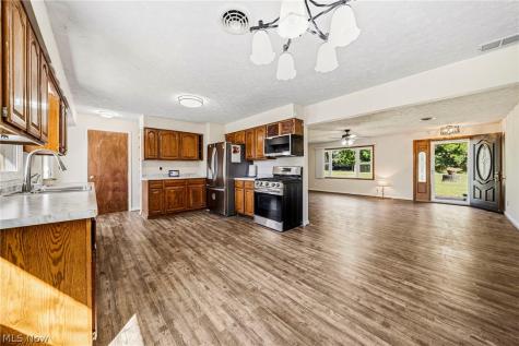 7612 Lake Shore Boulevard Mentor OH 44060