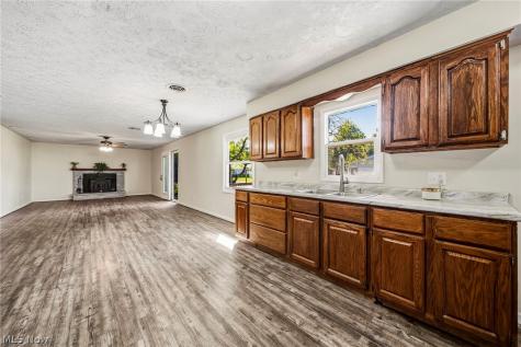 7612 Lake Shore Boulevard Mentor OH 44060