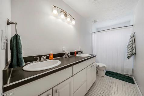 7612 Lake Shore Boulevard Mentor OH 44060