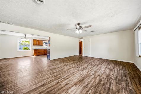 7612 Lake Shore Boulevard Mentor OH 44060
