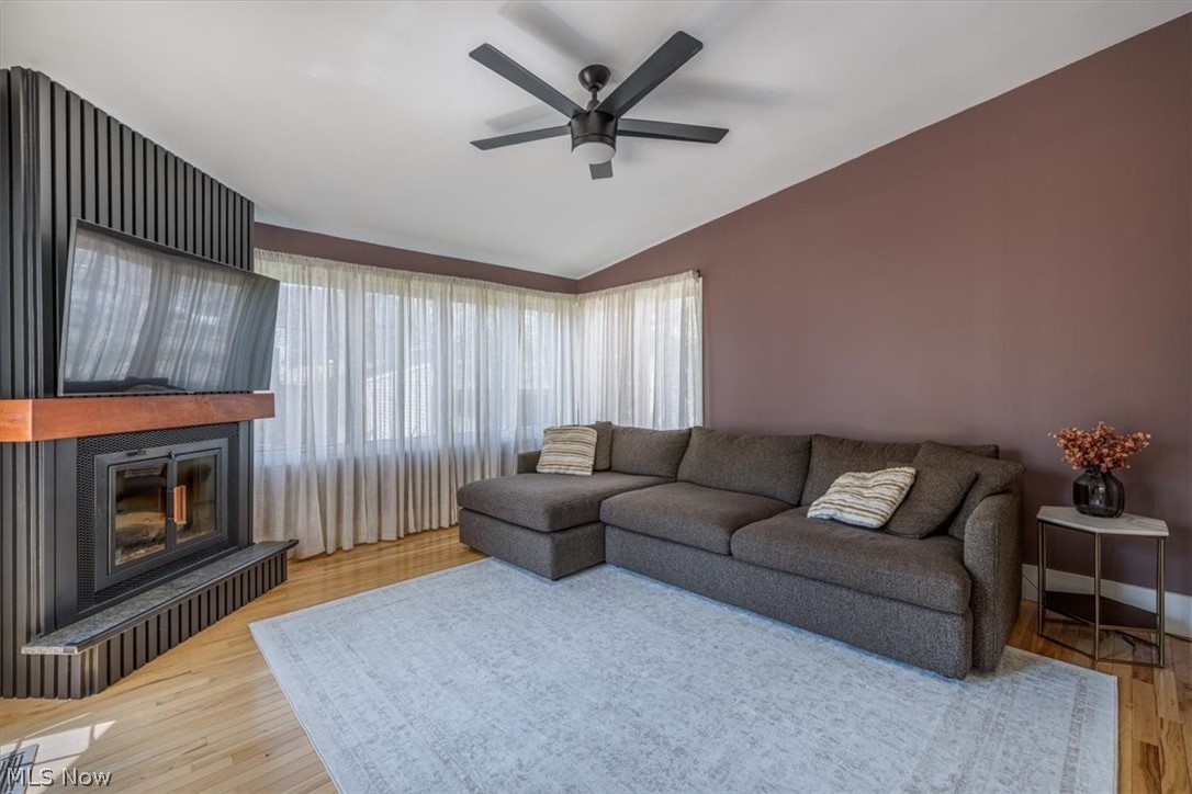 1208 French Avenue Lakewood OH 44107