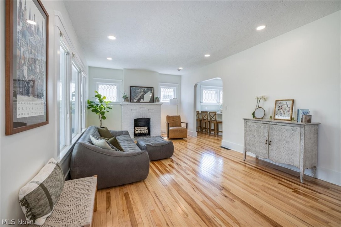 1208 French Avenue Lakewood OH 44107