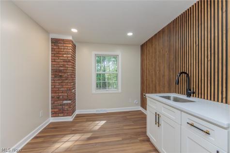 10143 Deer Run Brecksville OH 44141