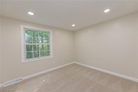 10143 Deer Run Brecksville OH 44141