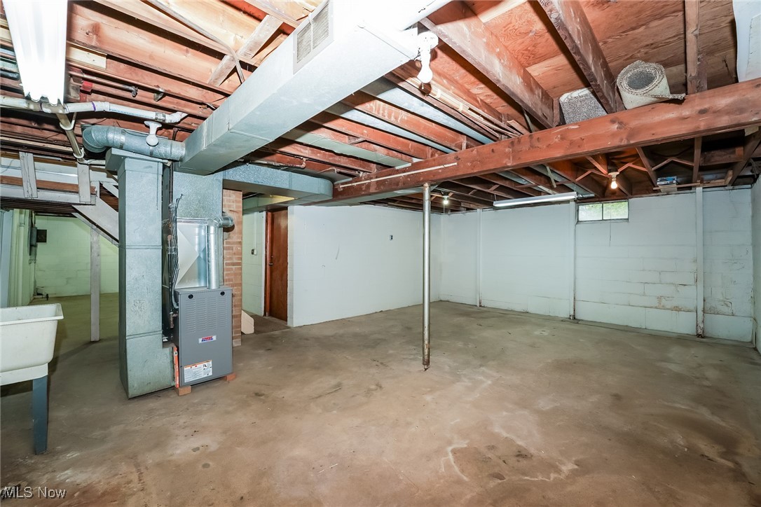 1702 Leighton Avenue Akron OH 44314