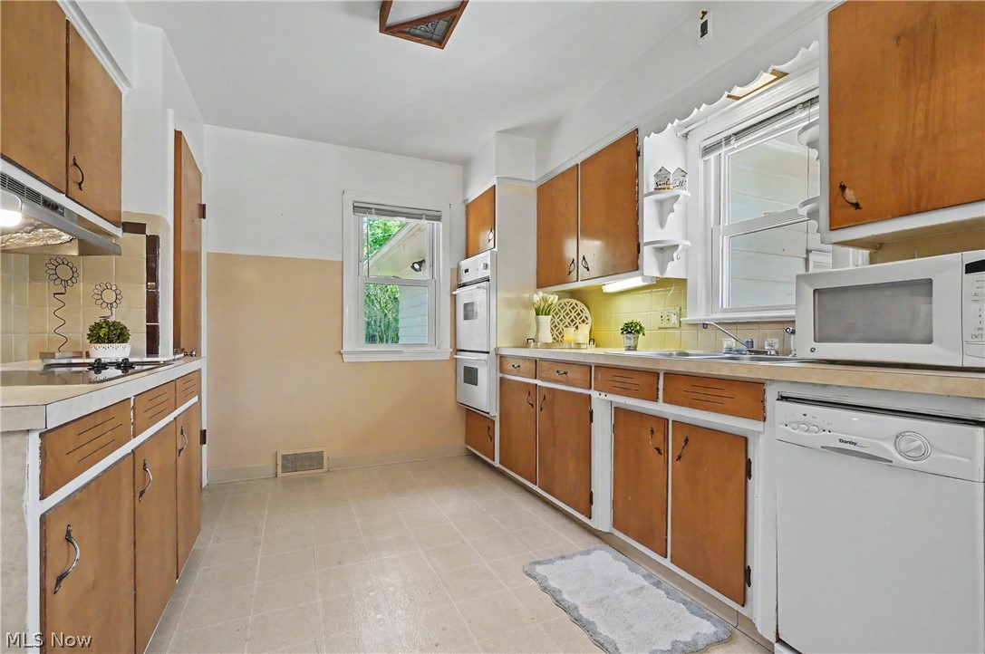 2471 19th Street Cuyahoga Falls OH 44223