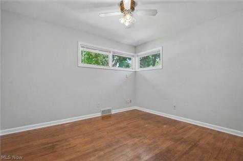 2471 19th Street Cuyahoga Falls OH 44223