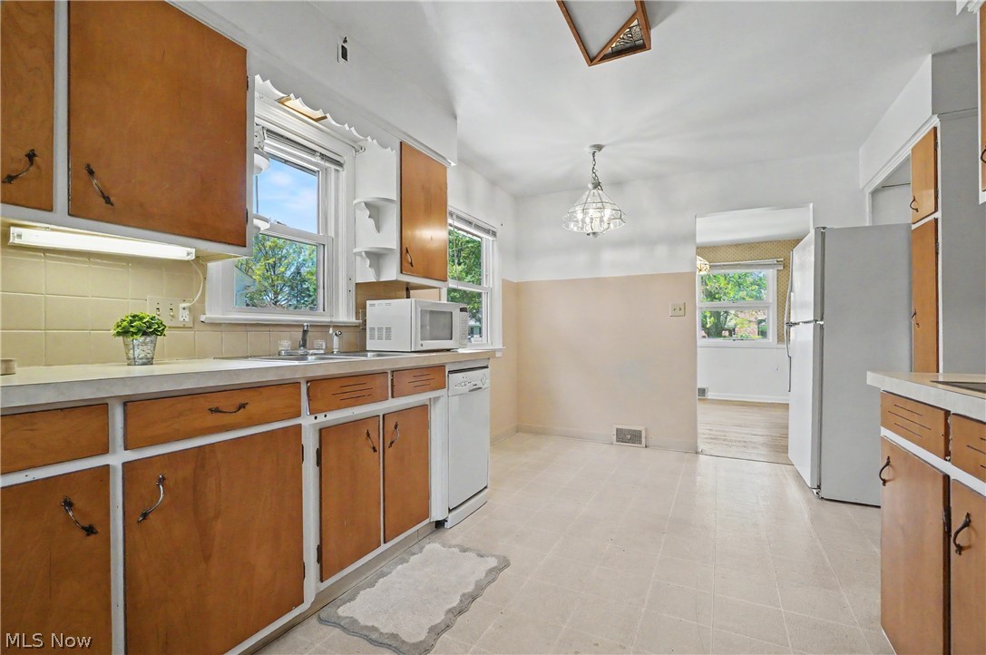 2471 19th Street Cuyahoga Falls OH 44223