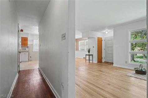 2471 19th Street Cuyahoga Falls OH 44223