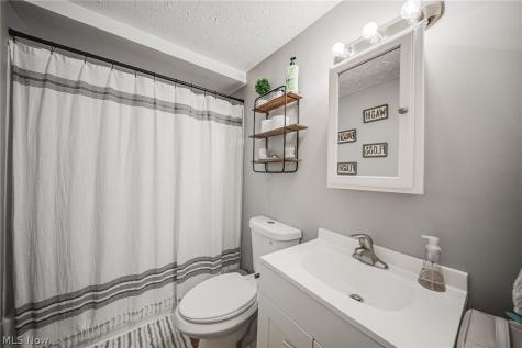 1178 E 360th Street Eastlake OH 44095