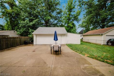 1178 E 360th Street Eastlake OH 44095