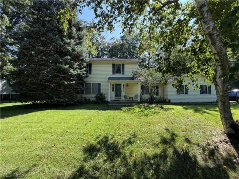 195 Fredericksburg Drive Avon Lake OH 44012