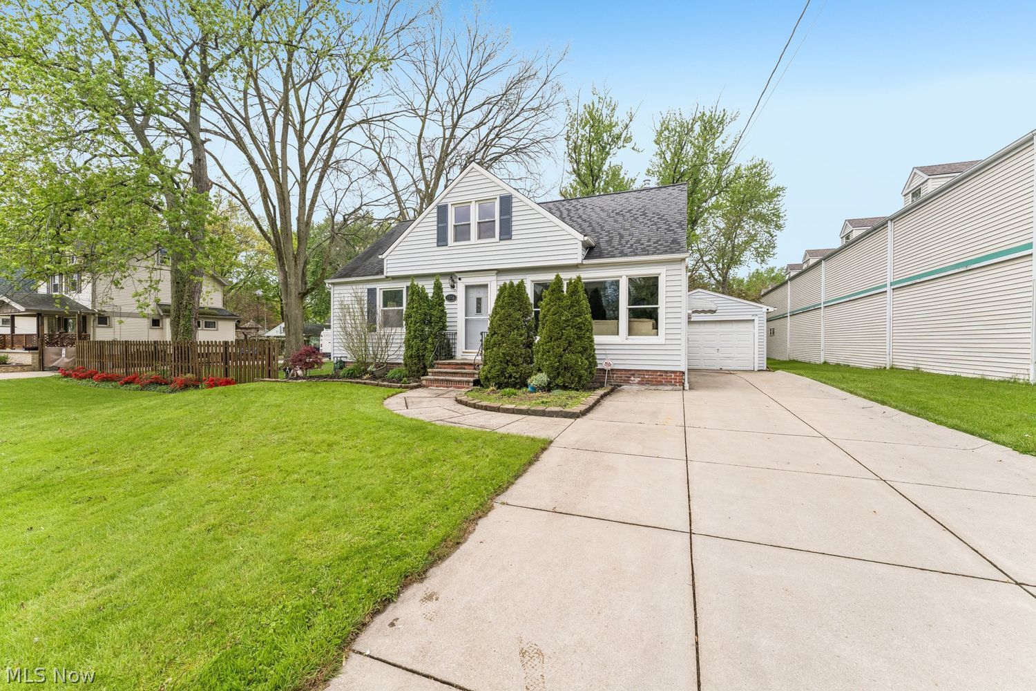 1516 Biltmore Road Lyndhurst OH 44124