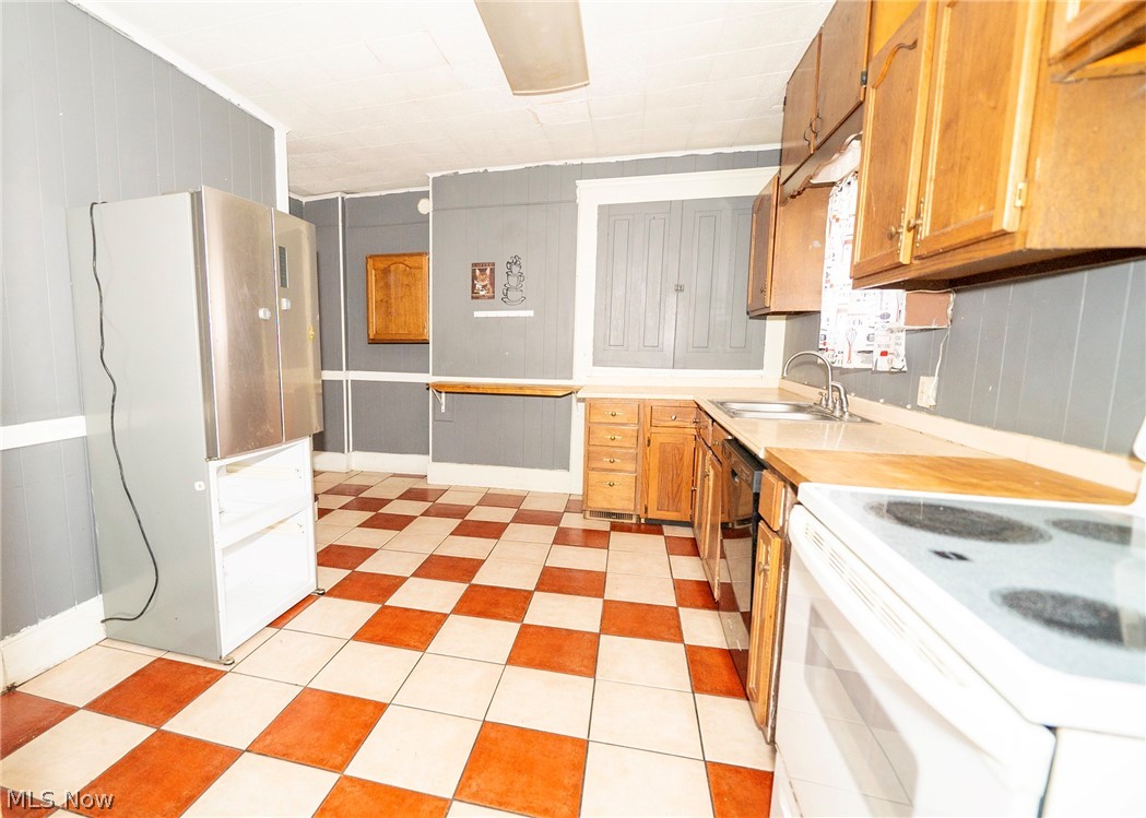 337 3rd Street NW New Philadelphia OH 44663