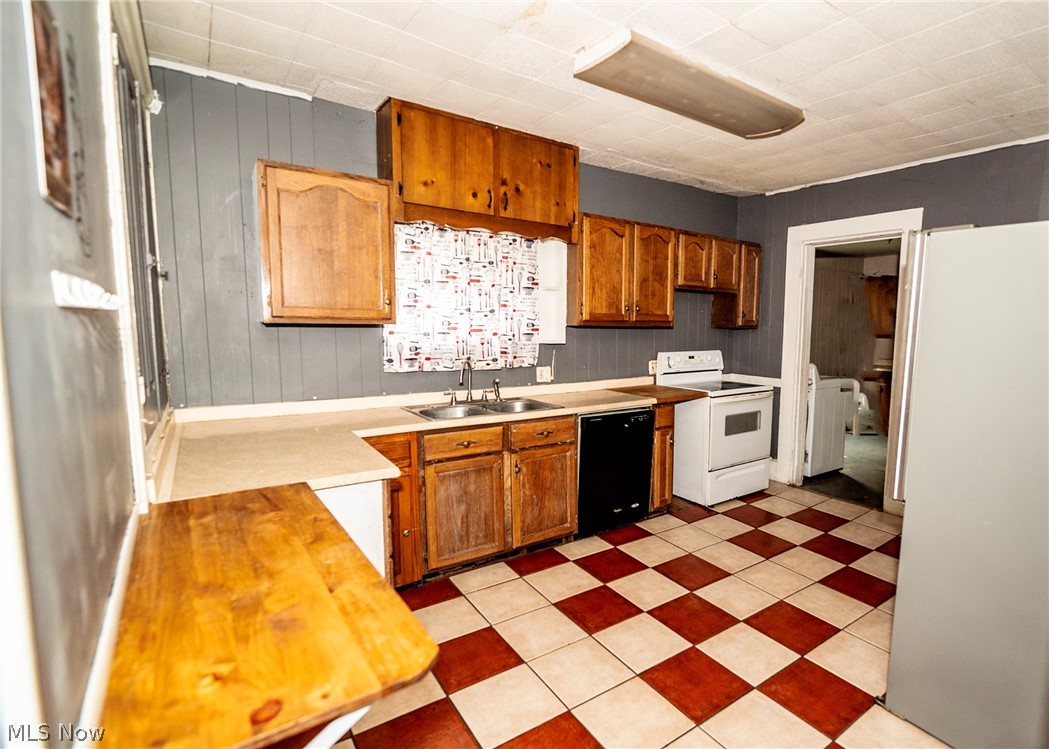 337 3rd Street NW New Philadelphia OH 44663