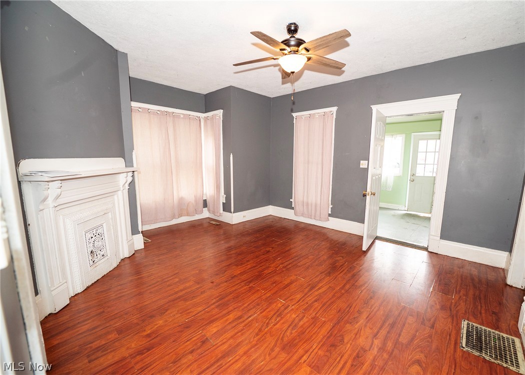 337 3rd Street NW New Philadelphia OH 44663