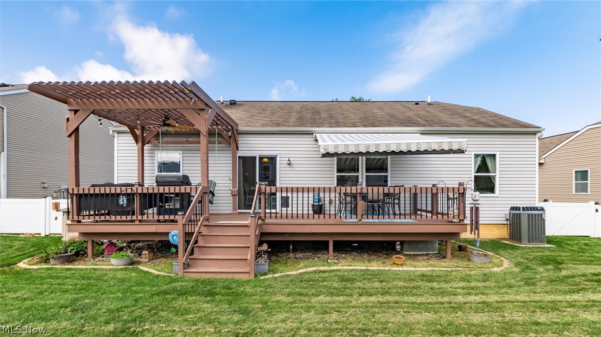228 Weeping Willow Run Drive Johnstown OH 43031