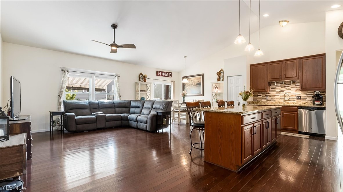 228 Weeping Willow Run Drive Johnstown OH 43031