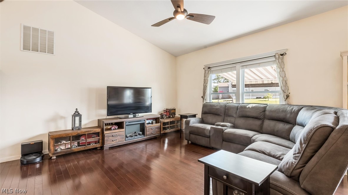 228 Weeping Willow Run Drive Johnstown OH 43031
